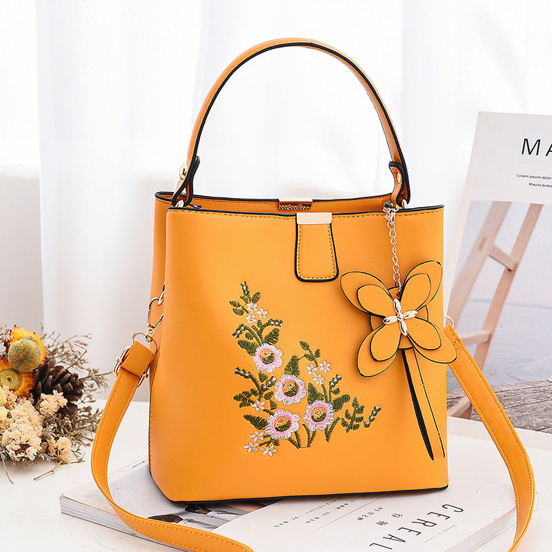 Fashion Casual Embroidered One-shoulder Diagonal Bag