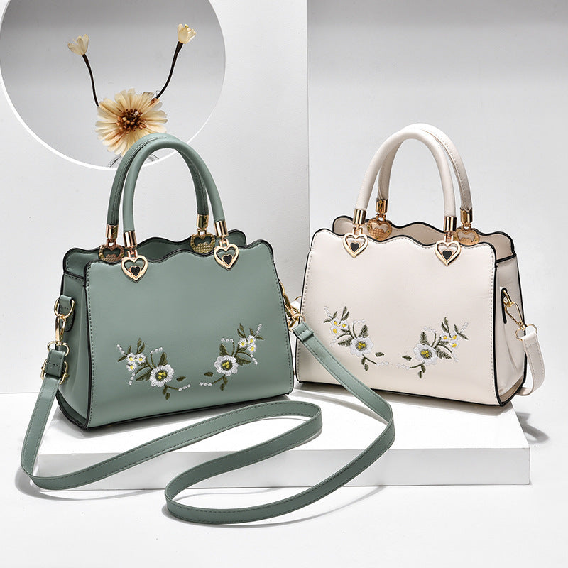 New Embroidered Large Capacity Shoulder Bag