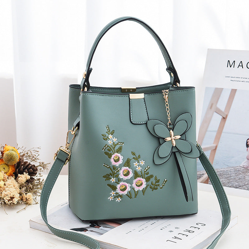 Fashion Casual Embroidered One-shoulder Diagonal Bag