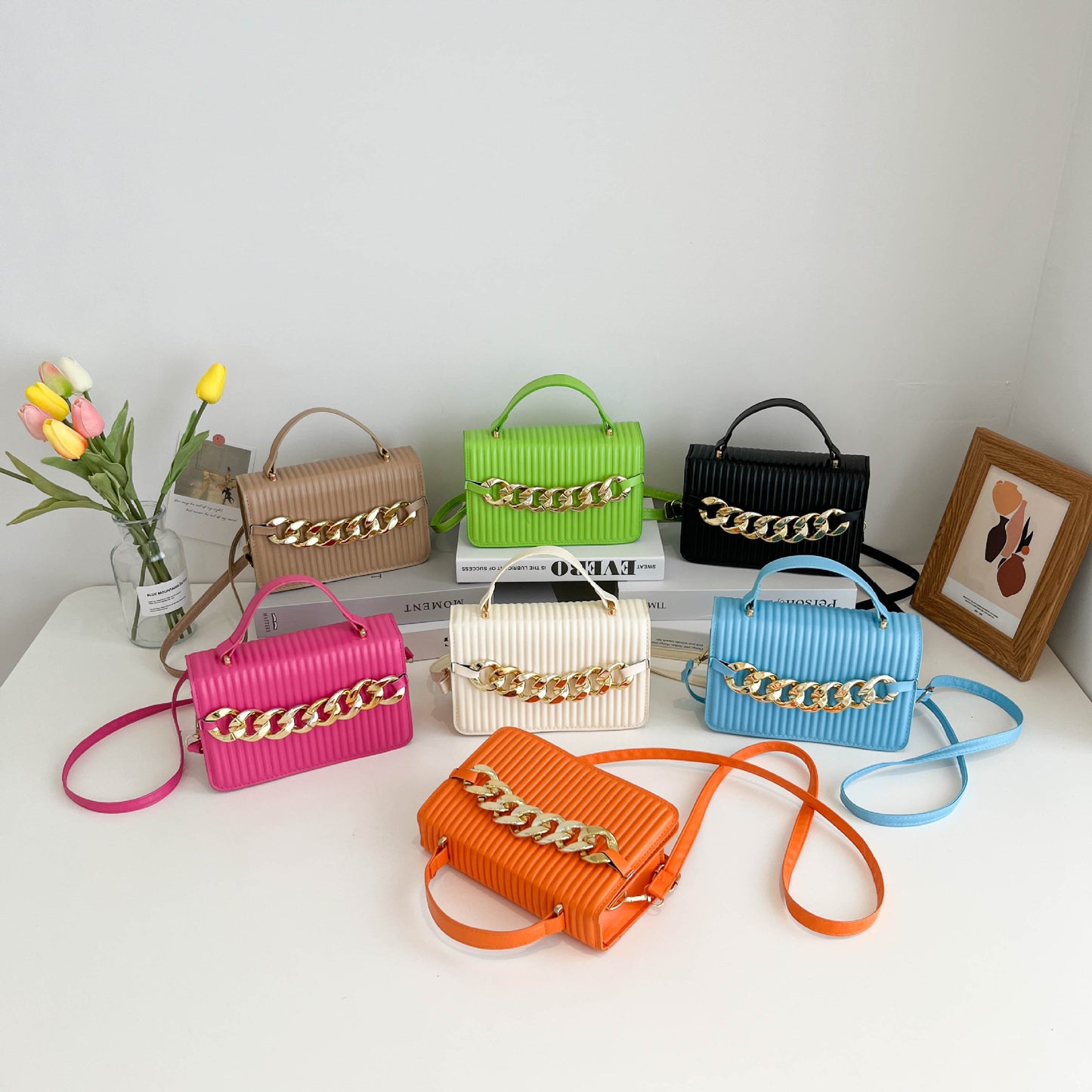 Fashion Handbag Chain Embellished Crossbody Bag