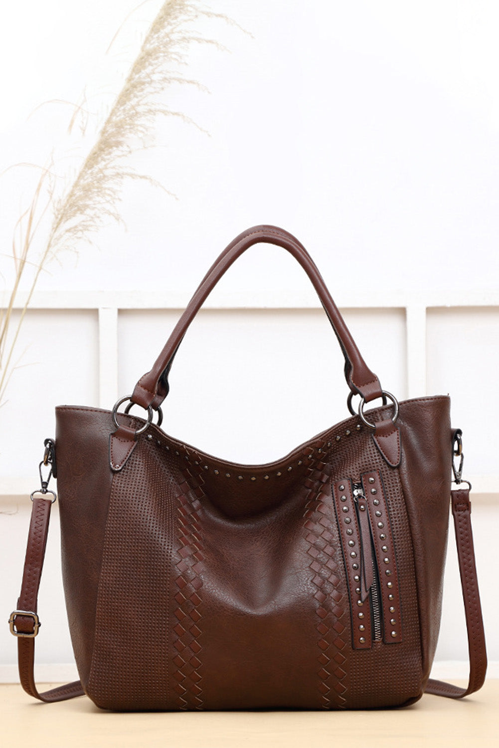 Brown large-capacity fashion casual leather handbag