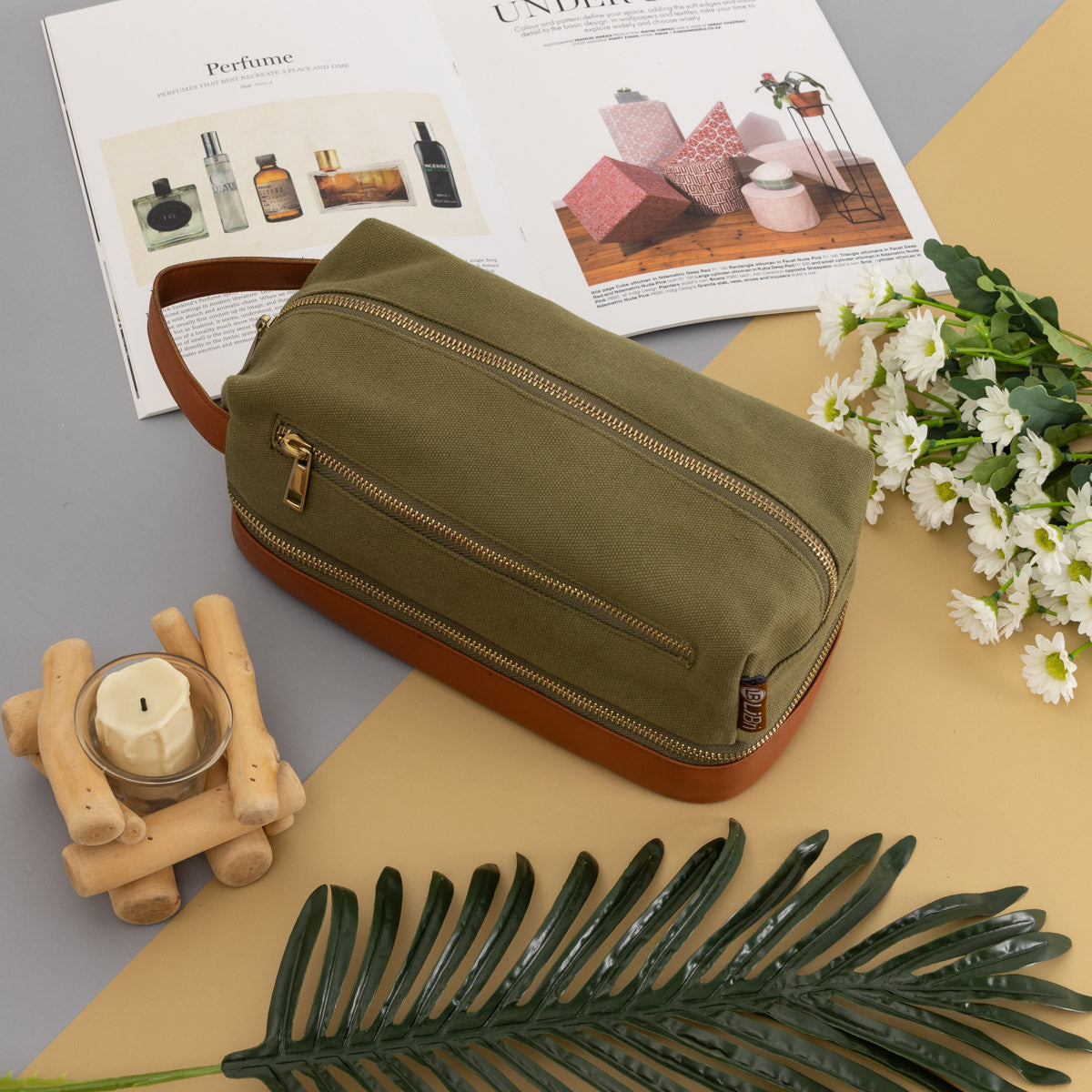 Utility Multi-pocket Zipper Closure Make Up Bag